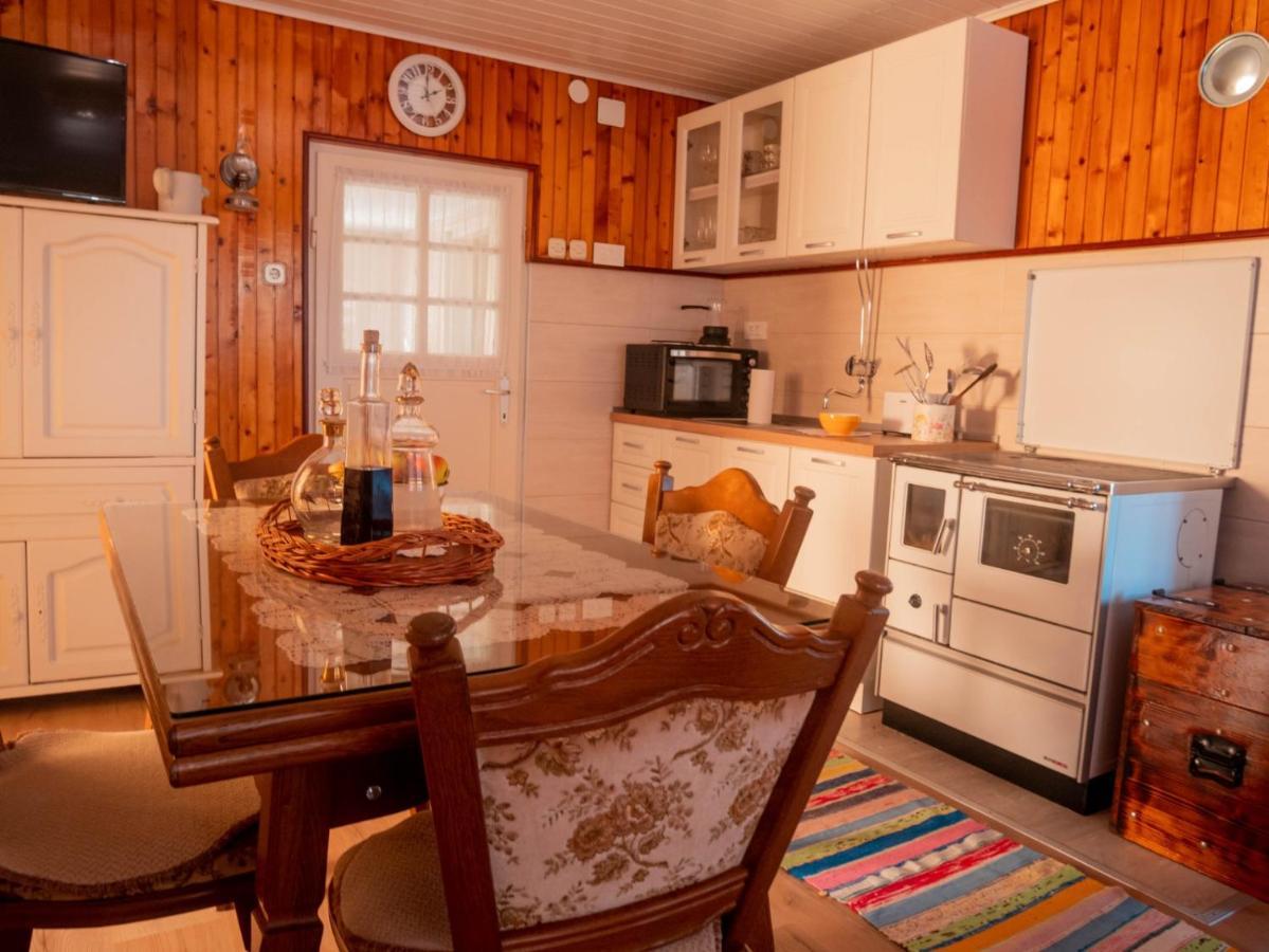 Holiday House Rukavina Donje Pazariste Exterior foto